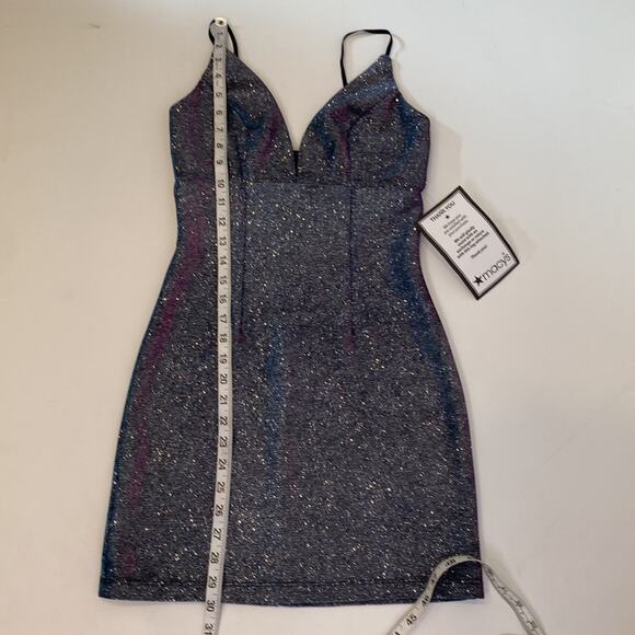 Speechless Juniors' Metallic Bodycon Dress NWT Sz 1 Polyester Sparkling Stretchy - Picture 11 of 13